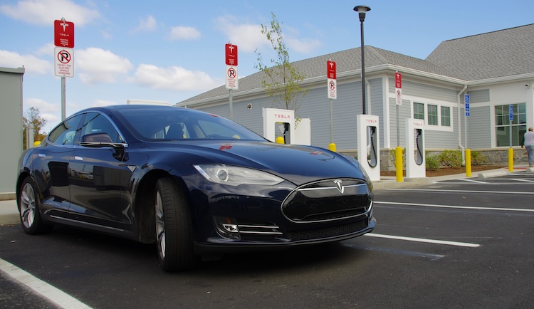 Tesla confirme la mise en place des Superchargers entre Québec et Toronto dès ce printemps!