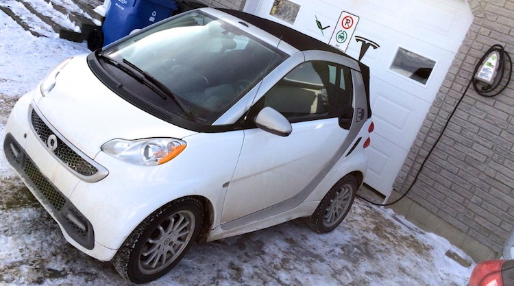 La borne québécoise EVduty : Un propriétaire de SMART ED confirme que ça fonctionne A1!