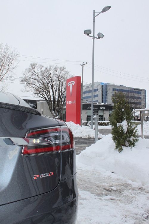 La Tesla Model S P85D : encore plus « insane »?