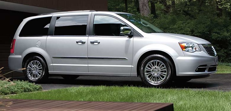 Une minifourgonnette Chrysler prête pour Détroit 2016?