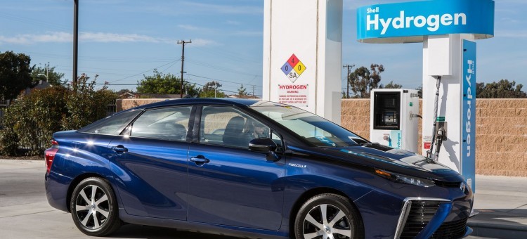 Toyota : Cessez de livrer les Mirai, il n’y a pas de stations de remplissage!