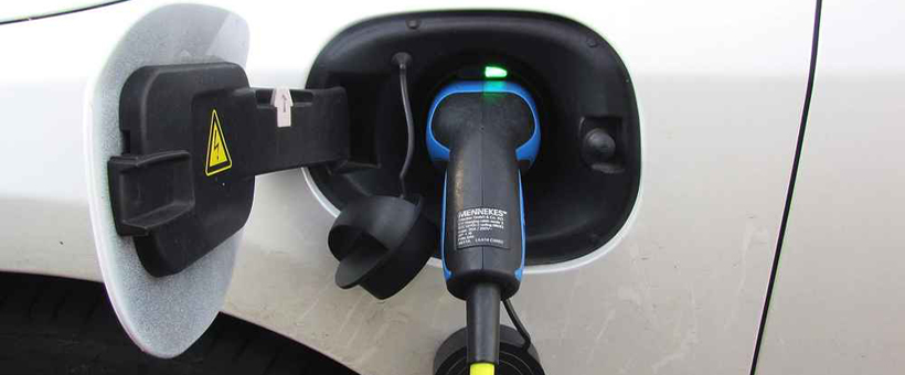 La recharge des véhicules électriques : novice, lisez ce qui suit  Roulez  Électrique - Votre référence en électromobilité au Québec