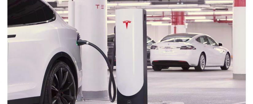 Tesla Model Y - la nouvelle chimie des cellules accroît l'avance de la  voiture